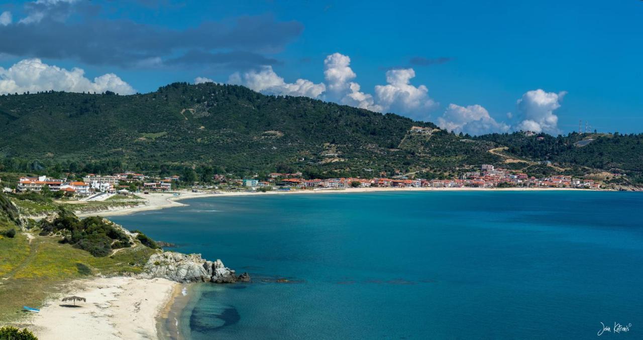 House Kostas On The Beach Сарти Экстерьер фото